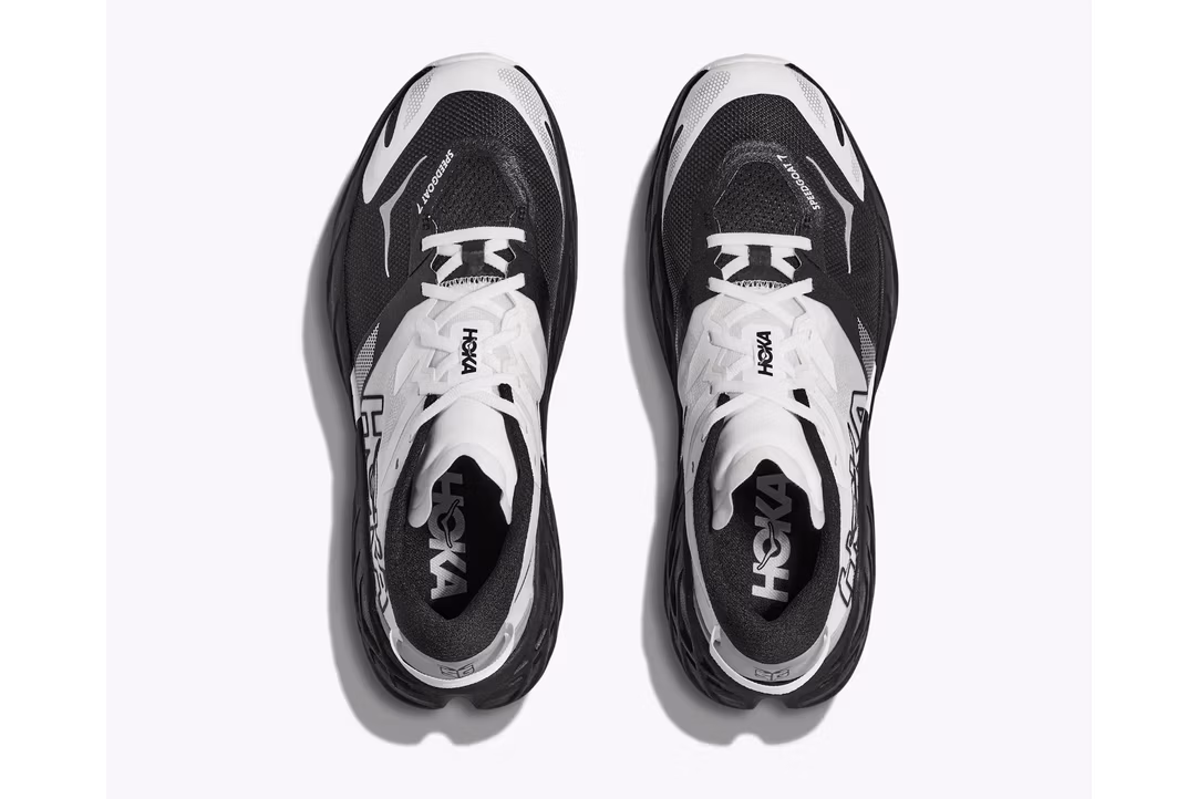 Pantofi Alergare Trail Dama Hoka Speedgoat 7 Black White | StoneFeet